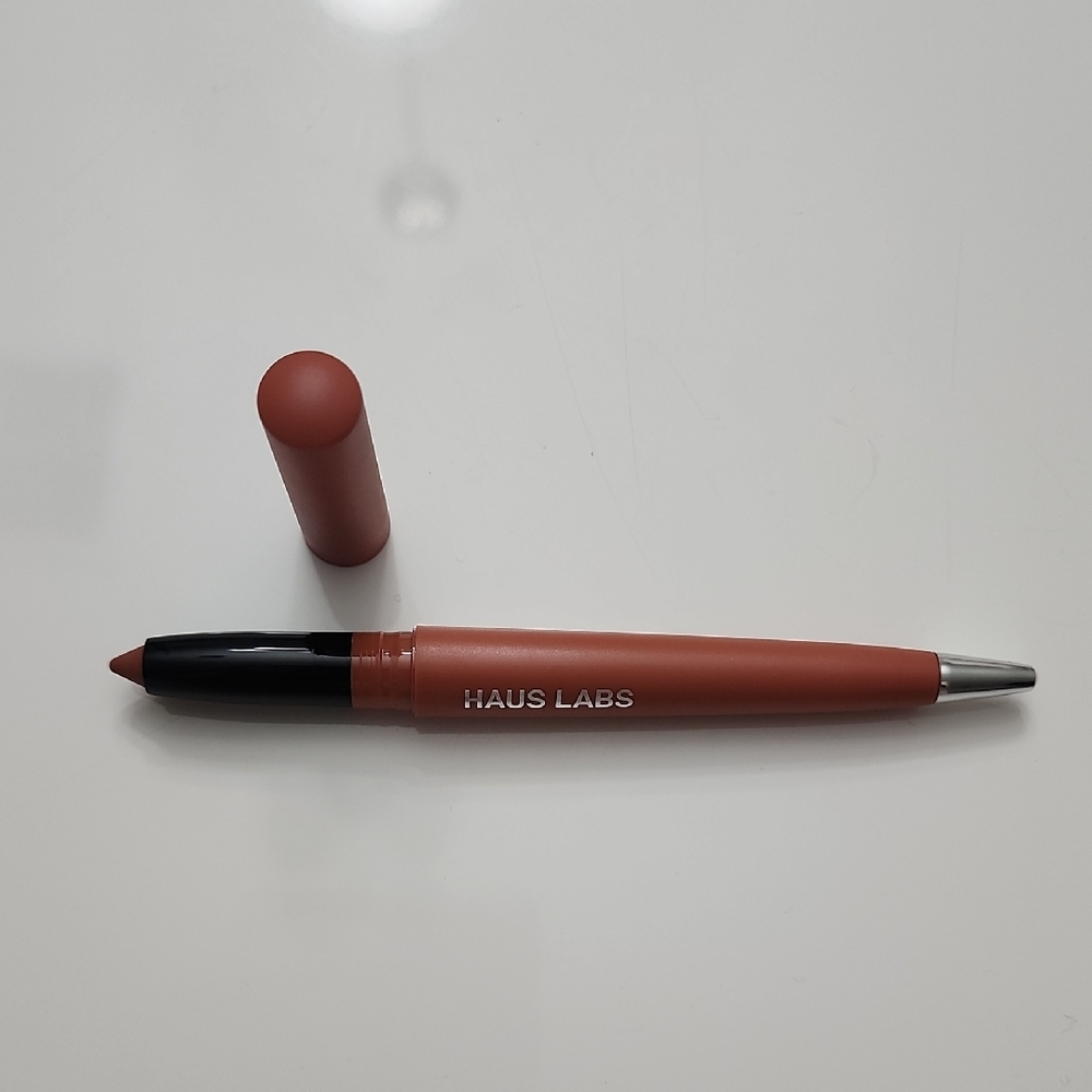 Haus Labs Le Monster Lip Crayon Peach Matte 1.4 g / 0.05 oz NWT - Picture 2 of 7